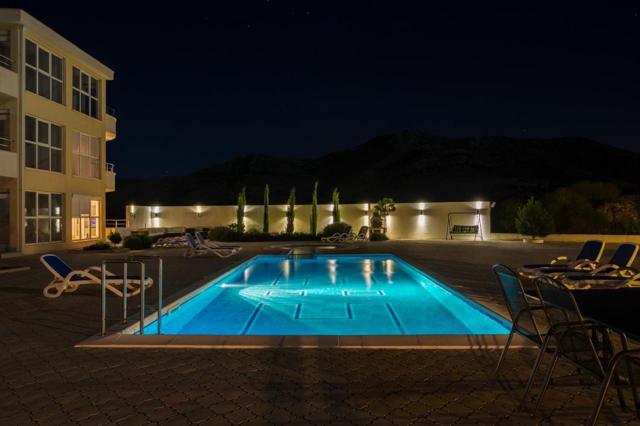 Luxury Apartment Petra Ravno Экстерьер фото
